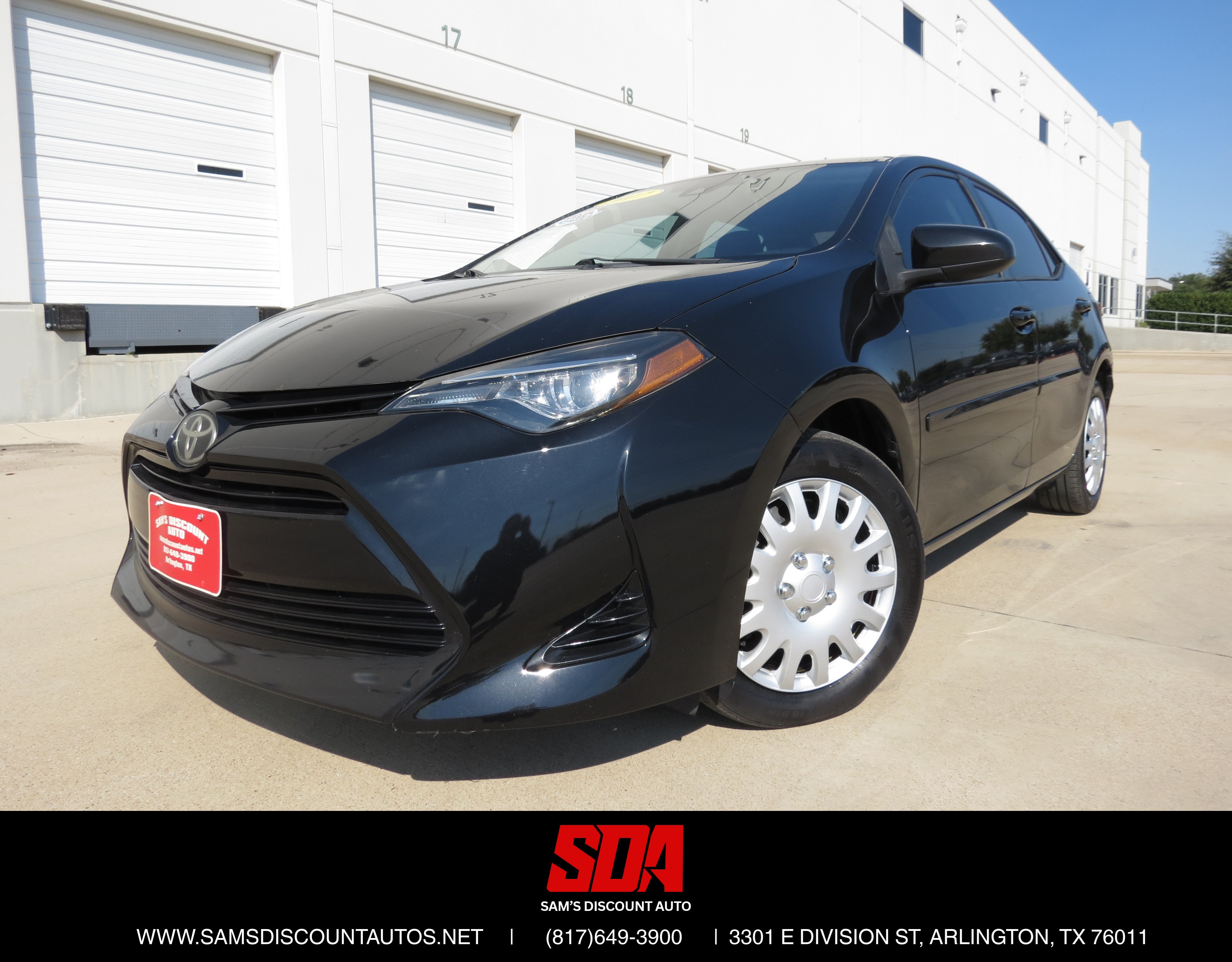 Used 2017 Toyota Corolla LE FWD image 1