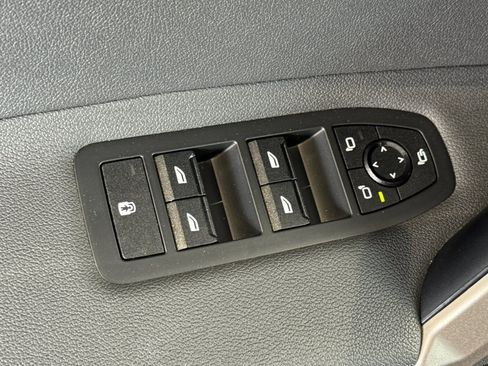 Used 2024 BMW iX xDrive50 AWD/4WD image 13