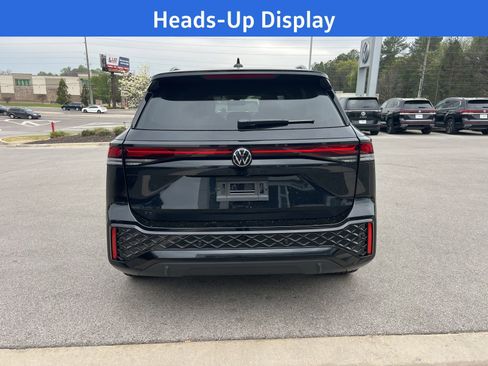 New 2026 Volkswagen Tiguan SE R-Line FWD image 4