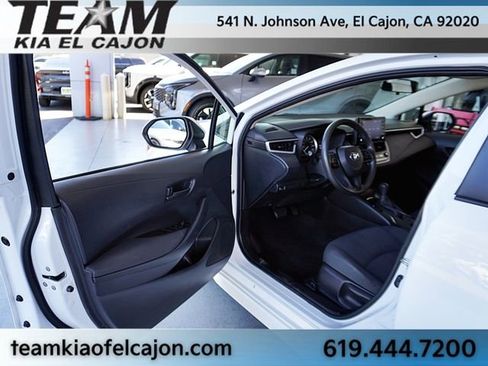 Used 2022 Toyota Corolla LE w/ Carpet Mat Package (TMS) FWD image 31