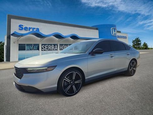 Used 2024 Honda Accord Sport image 1