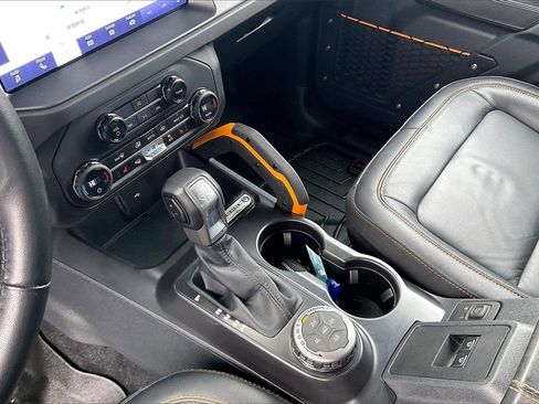 Certified 2024 Ford Bronco Badlands image 15