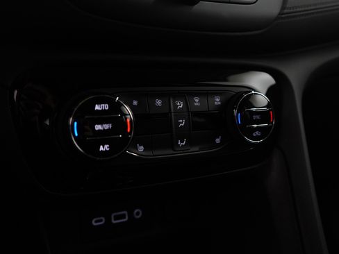 Used 2022 Buick Encore GX Select image 20