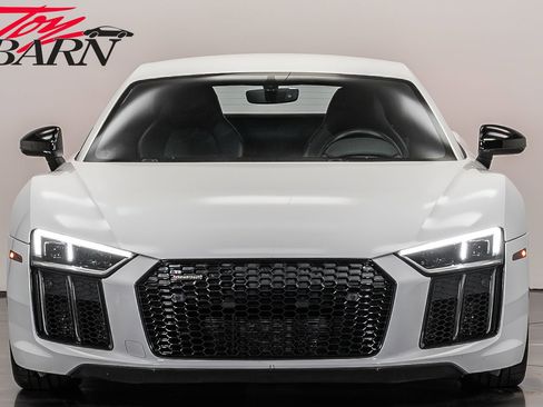 Used 2018 Audi R8 V10 image 8