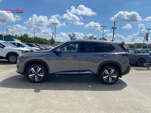 Used 2023 Nissan Rogue SL w/ SL Premium Package FWD image 4