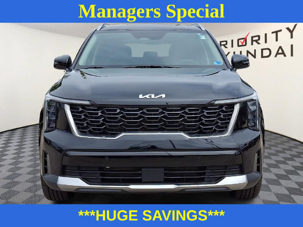 Used 2024 Kia Sorento S AWD/4WD image 2