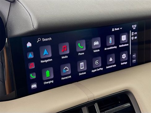 Used 2023 Porsche Taycan image 17