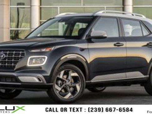 Used 2020 Hyundai Venue SE image 1
