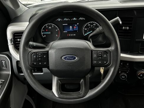 Used 2025 Ford F250 XLT AWD/4WD image 12