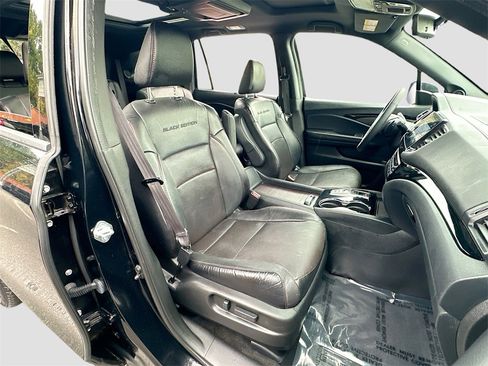Used 2022 Honda Pilot Black Edition image 31