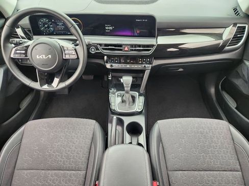 Used 2024 Kia Seltos S FWD image 19