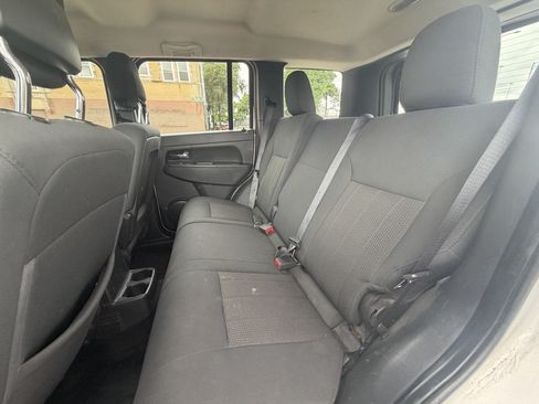 Used 2012 Jeep Liberty Sport AWD/4WD image 25