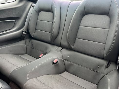 Used 2015 Ford Mustang Coupe image 12