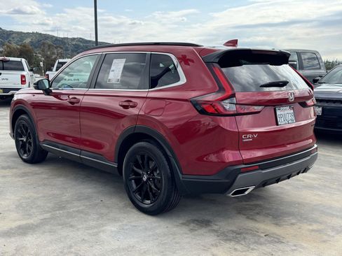 Used 2025 Honda CR-V Sport image 4