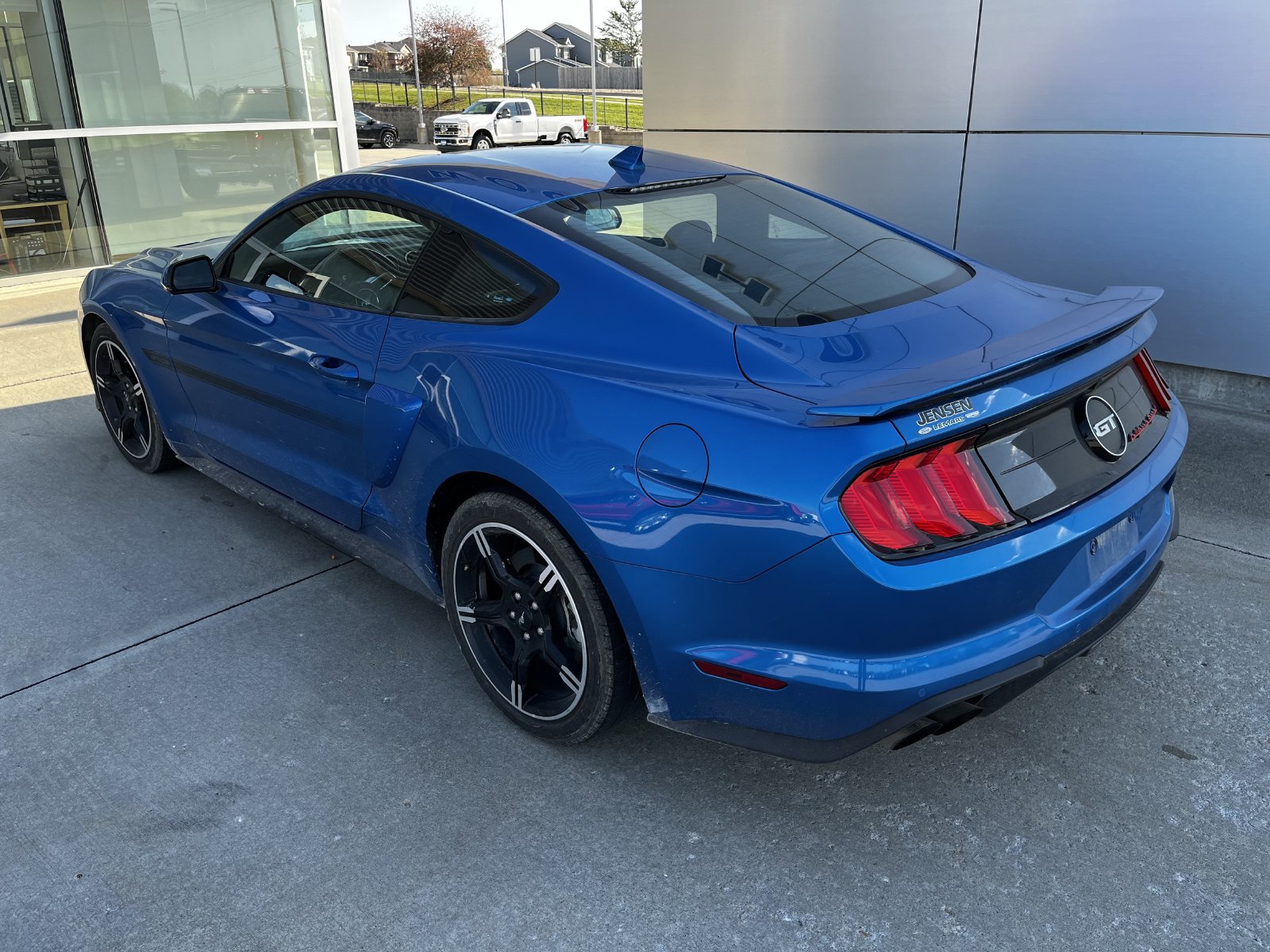 Used 2020 Ford Mustang GT Premium w/ Equipment Group 401A RWD image 4