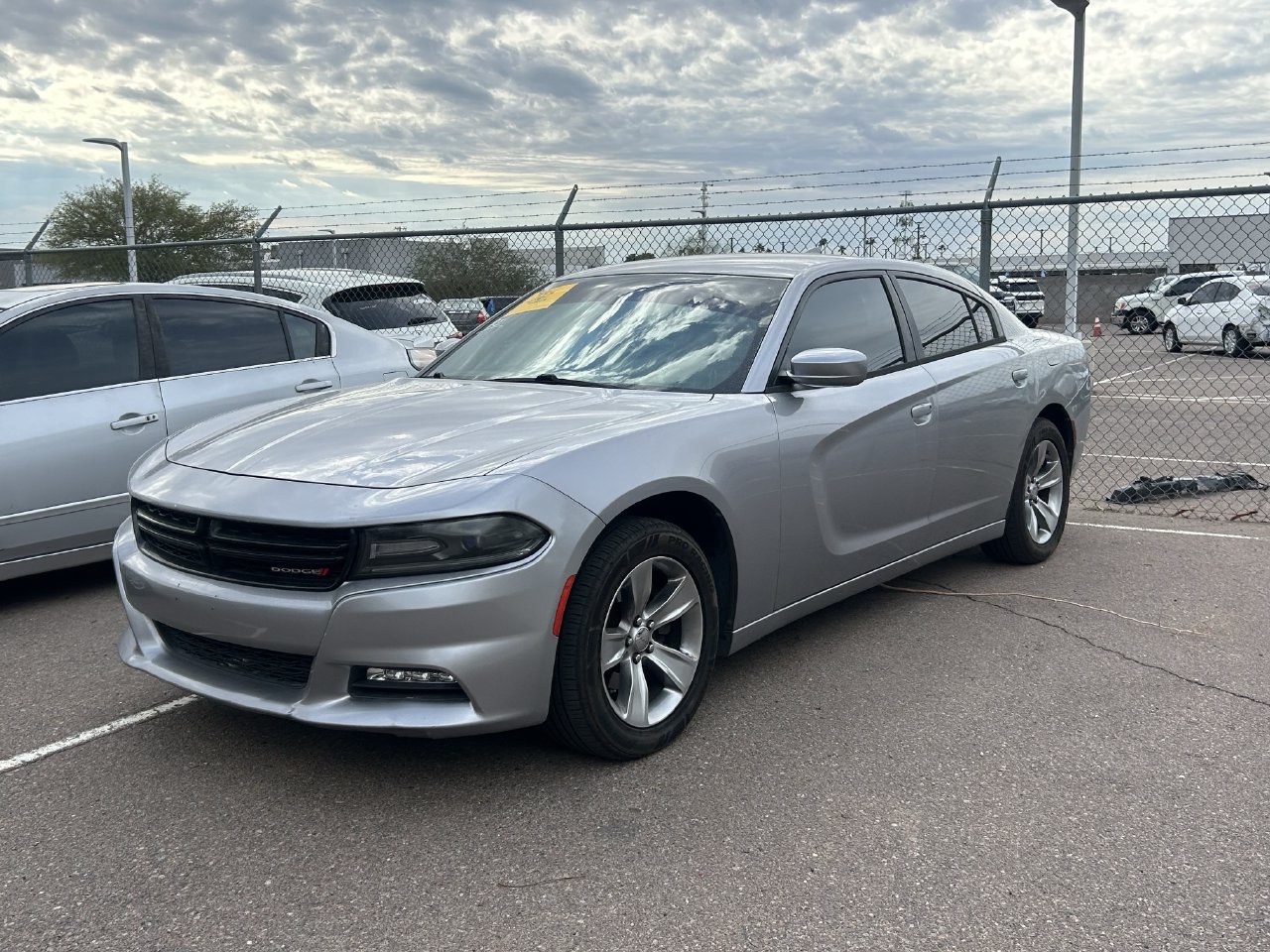 Used 2017 Dodge Charger SXT RWD image 15