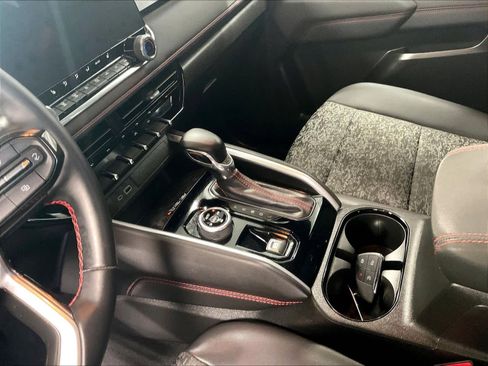 Used 2024 Chevrolet Colorado Z71 w/ Z71 Convenience Package 2 image 20