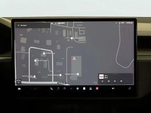 Used 2023 Tesla Model X AWD/4WD image 19