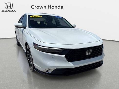 Used 2023 Honda Accord Touring image 7