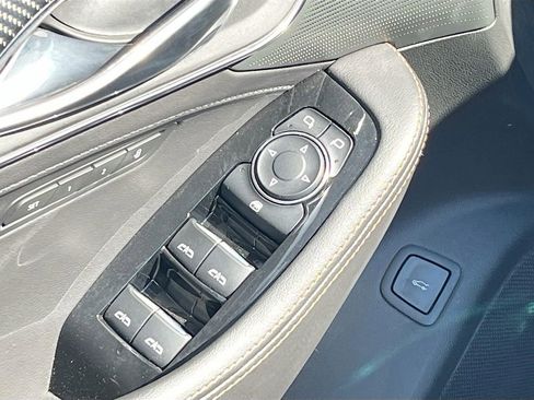 Used 2025 Cadillac CT5 Sport RWD image 17