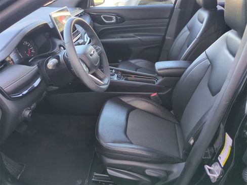 Certified 2022 Jeep Compass Altitude image 16