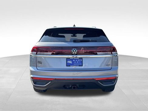New 2026 Volkswagen Atlas Cross Sport SE AWD/4WD image 4