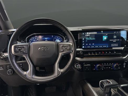 Used 2025 Chevrolet Silverado 1500 LT Trail Boss w/ LT Trail Boss Premium Package image 5