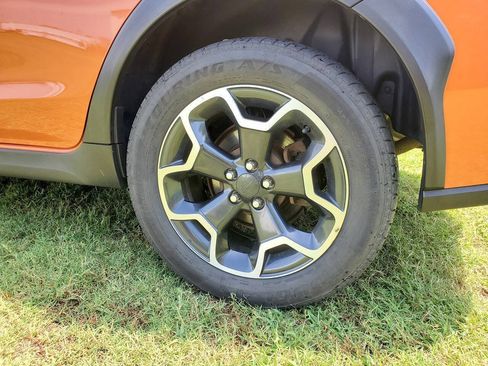 Used 2015 Subaru Crosstrek 2.0i Premium AWD/4WD image 7