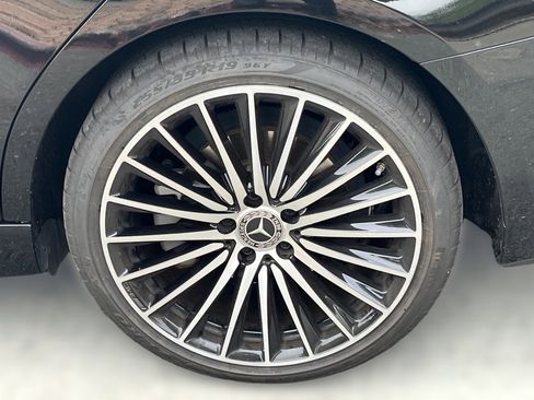 Used 2024 Mercedes-Benz C 300 Sedan image 6