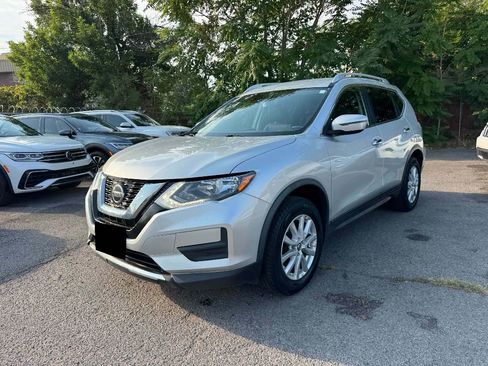 Used 2020 Nissan Rogue S w/ Special Edition Package image 3