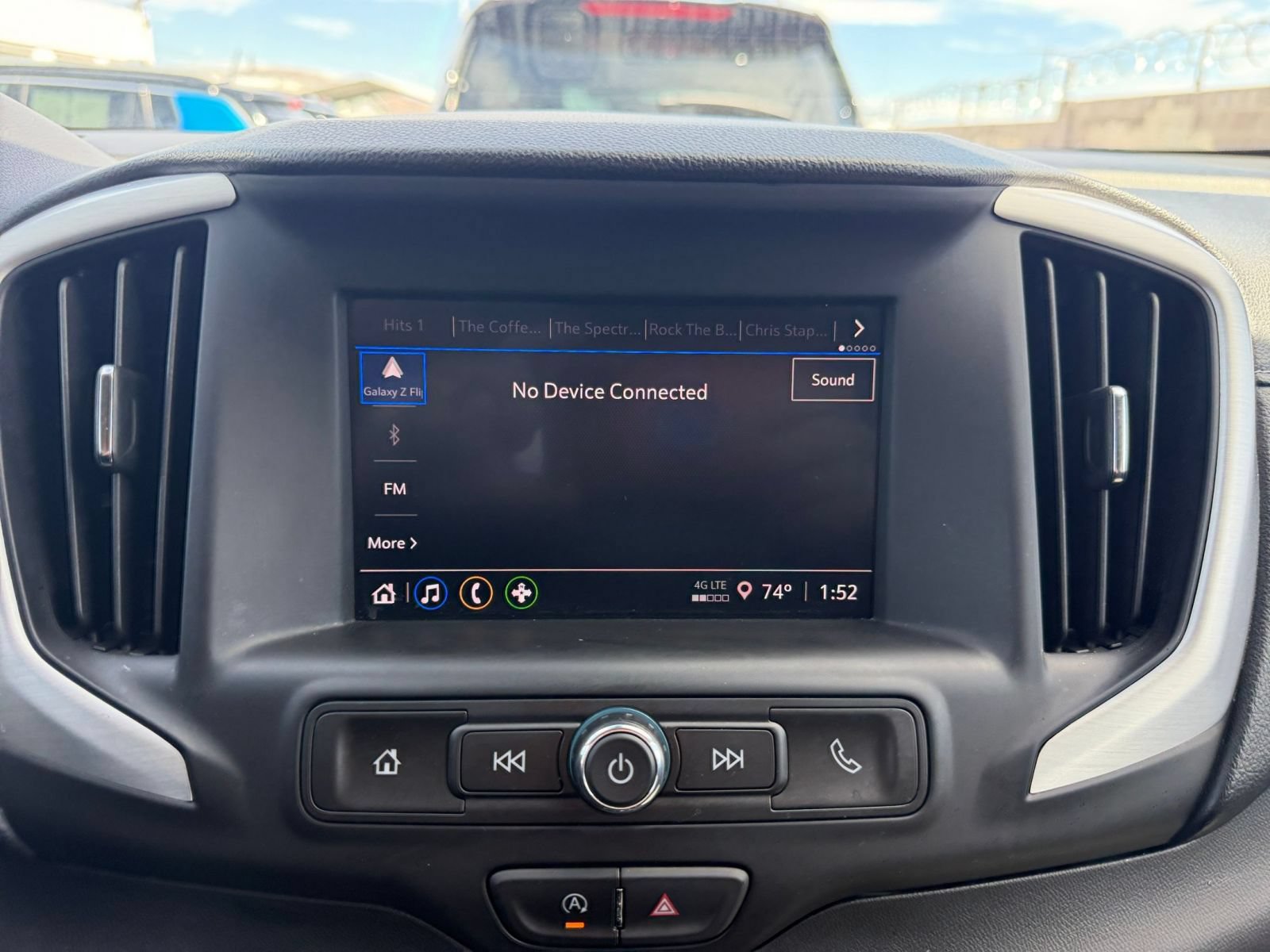 Used 2024 GMC Terrain SLE FWD image 19