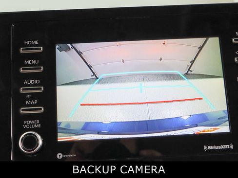 Used 2021 Toyota Camry SE image 18