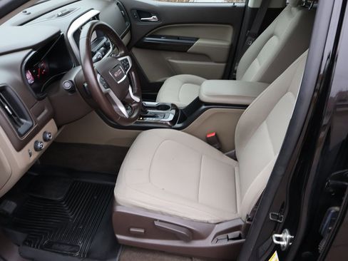 Used 2016 GMC Canyon SLE w/ SLE Convenience Package image 41