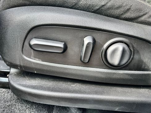 Used 2019 Chevrolet Equinox LT AWD/4WD image 14
