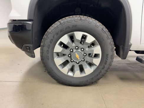 New 2025 Chevrolet Silverado 2500 Custom w/ Custom Value Package image 10