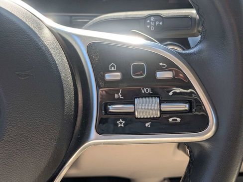 Used 2021 Mercedes-Benz GLA 250 4MATIC w/ Premium Package image 28