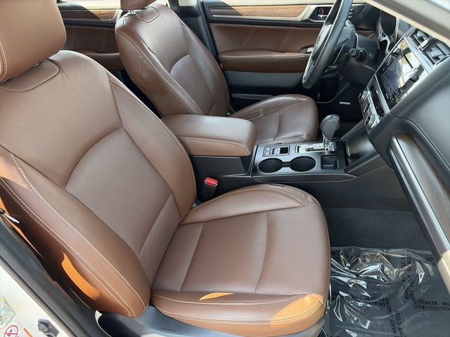 Used 2017 Subaru Outback 3.6R Touring w/ Popular Package #5A AWD/4WD image 11