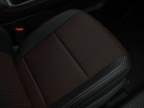 New 2025 Nissan Kicks SR image 16