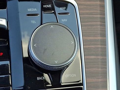 Used 2026 BMW X5 xDrive40i w/ Premium Package image 16