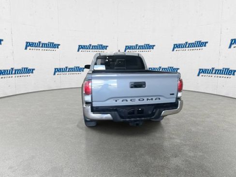 Used 2021 Toyota Tacoma TRD Off-Road w/ Blackout Package (TMS) AWD/4WD image 9