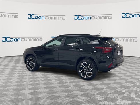 New 2026 Chevrolet Trax RS w/ Driver Confidence Package image 6