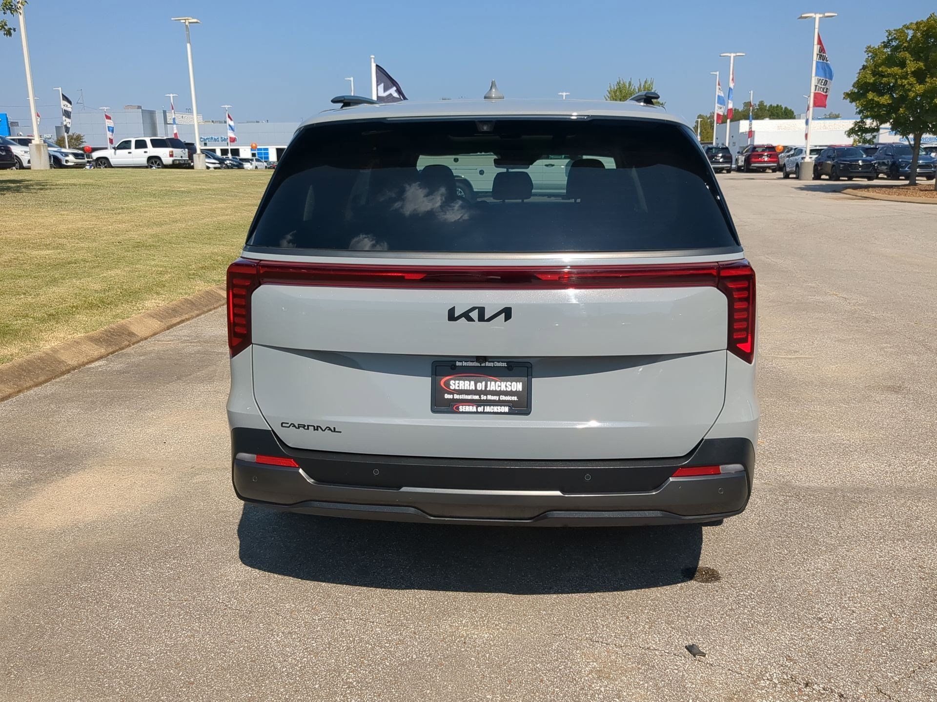 Certified 2025 Kia Carnival SX Prestige FWD image 7