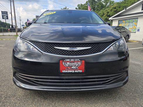 Used 2017 Chrysler Pacifica LX FWD image 60