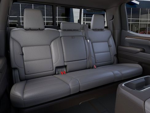 New 2026 GMC Sierra 1500 SLT image 17