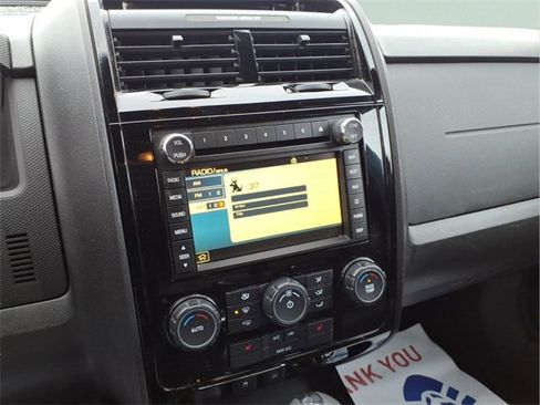 Used 2010 Ford Escape Limited image 17