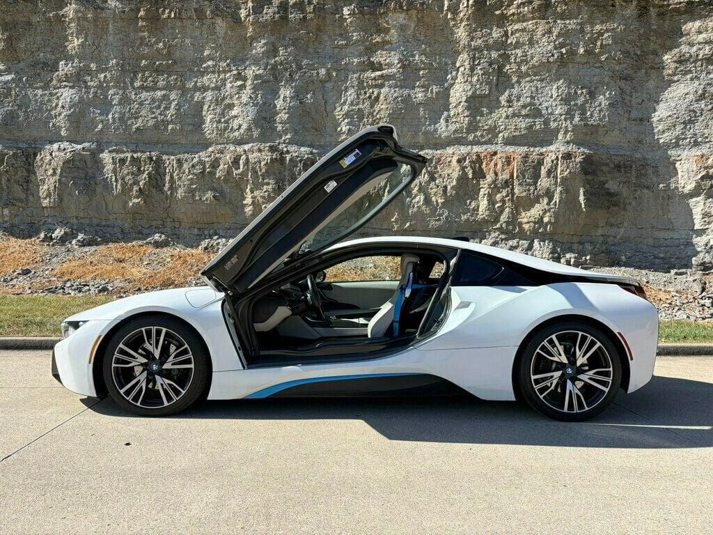 Used 2015 BMW i8 AWD/4WD image 5