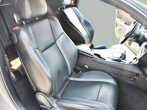 Used 2017 Dodge Challenger SXT Plus image 22