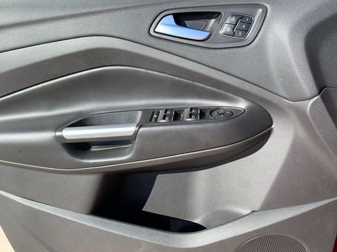 Used 2018 Ford Escape Titanium AWD/4WD image 12