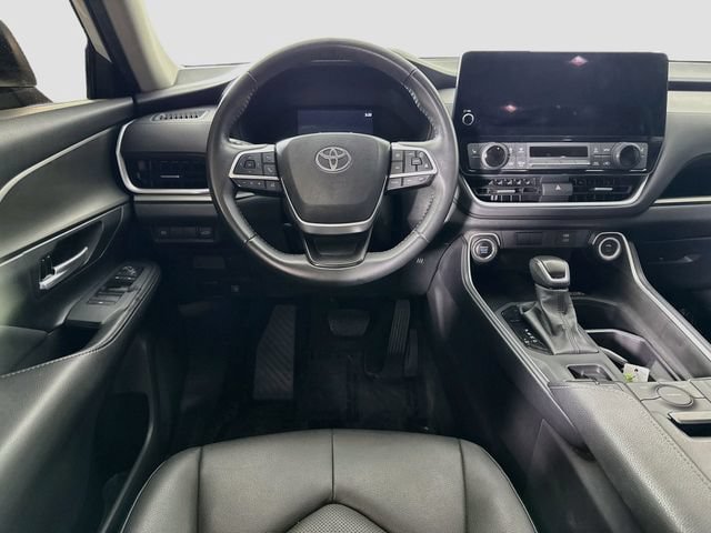 Certified 2025 Toyota Grand Highlander FWD image 23