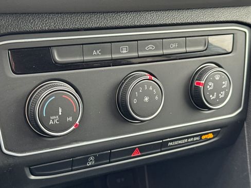 Used 2021 Volkswagen Atlas Cross Sport S image 20